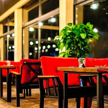 Optimum Luxury Hotel&spa מלון