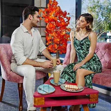 Optimum Luxury Hotel&spa Hotel *